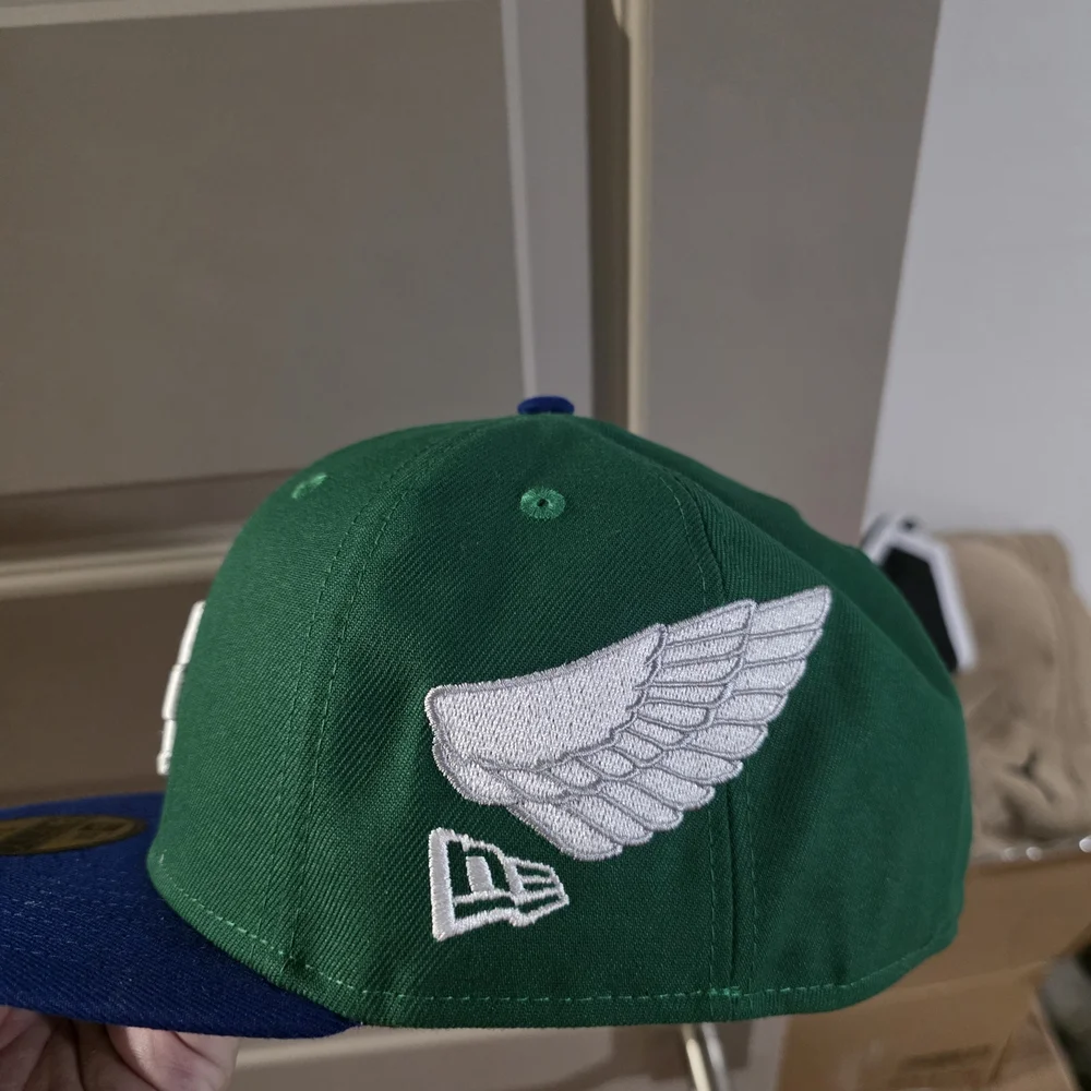 New Era LA Dodgers Two-Tone Fitted Hat - Green & Navy with Wings 7 7/8 - Picture 4 of 6